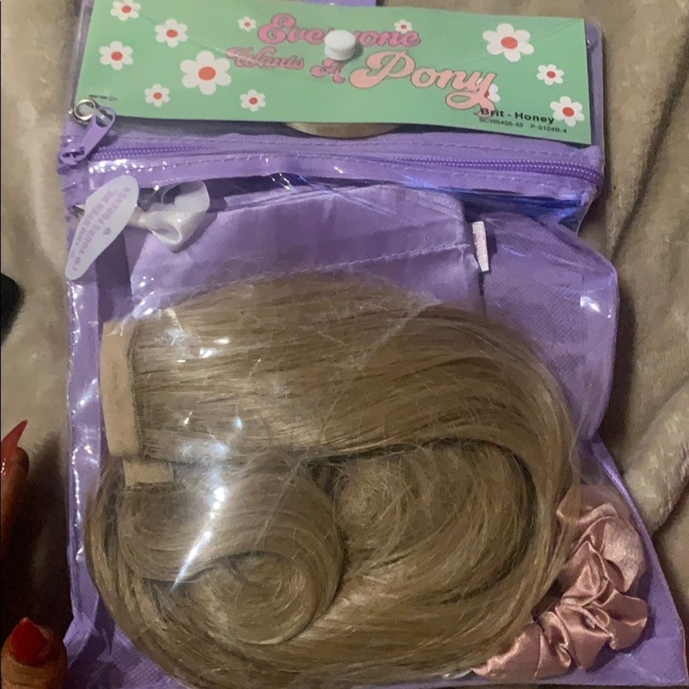 INH HAIR PONY TAILS